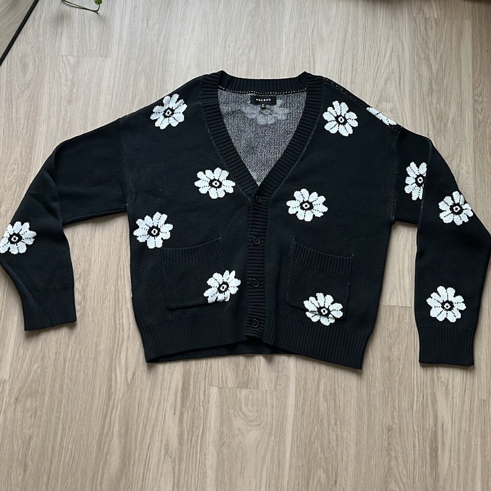 PacSun Black and White Daisy Cardigan